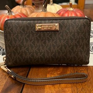 Michael Kors Logo Wristlet